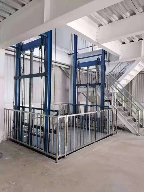 ? ? ? 升降機(jī)怎么進(jìn)行保養(yǎng)(圖1) ? ? ? 升降機(jī)怎么進(jìn)行保養(yǎng)(圖1)